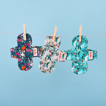 Load image into Gallery viewer, Reusable Period Pads